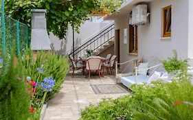 Garden apartment